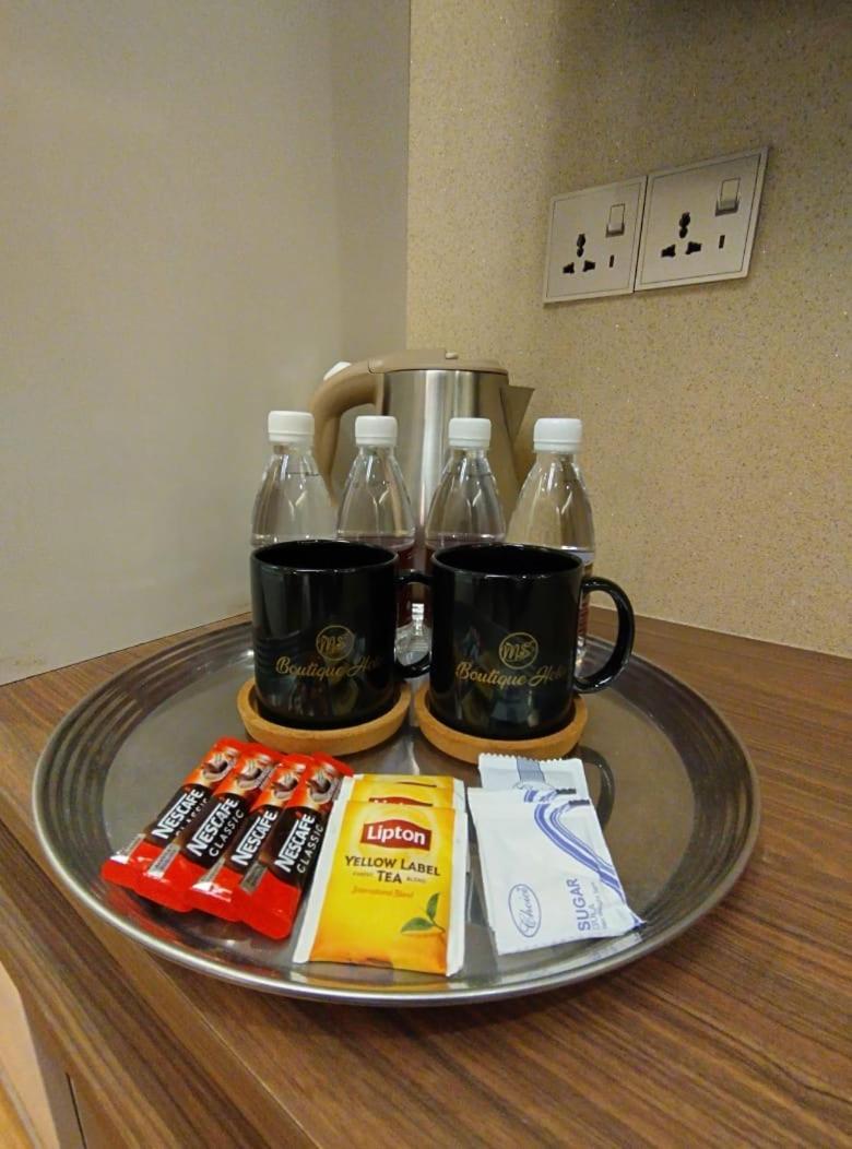 Family Room,1507659235:JPEG